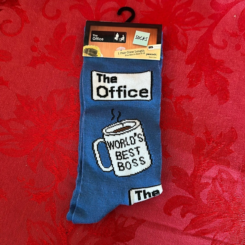 🌵3/$15 The Office television series crew length men’s socks (see description)